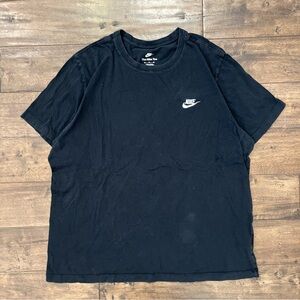 Black Men’s Nike Shirt